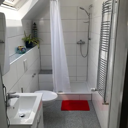 Lazarus & Restaurant מלון Lüdenscheid